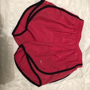 Nike women’s pink shorts (size XS)